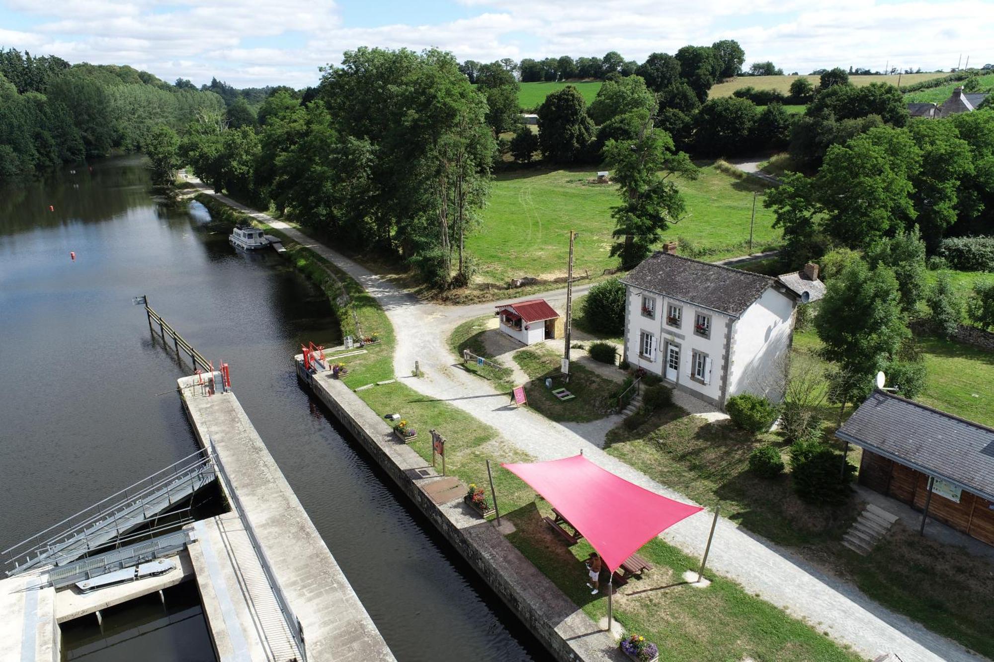 Bed and Breakfast Le Port, Refuges du Halage Sace Exterior foto
